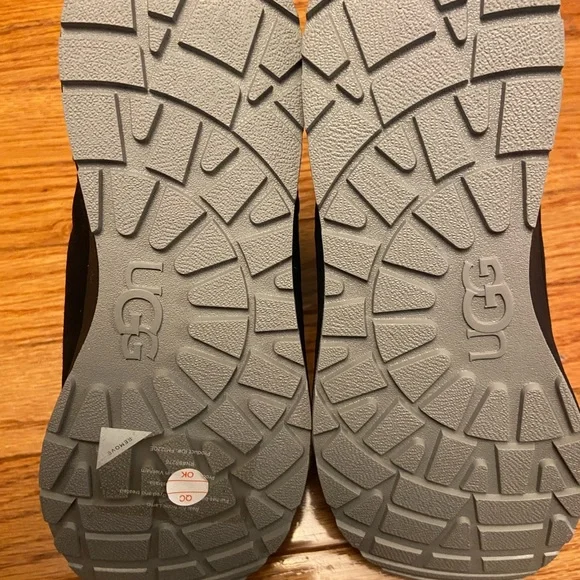 Ugh Turlock Waterproof Snow Boot - Picture 7 of 12